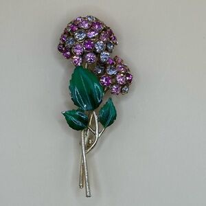 1940s Rhinestone Flower Brooch